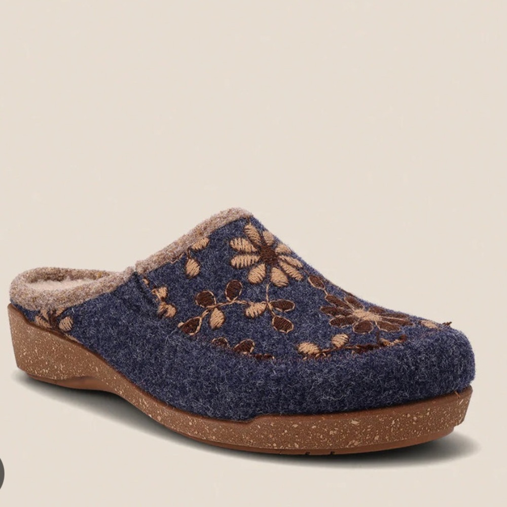 Taos Woolderness Navy